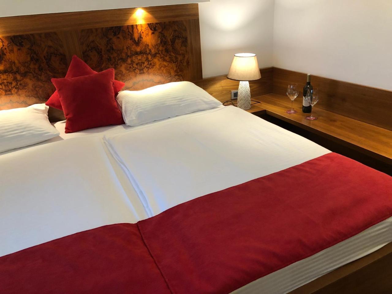 Hotel Exclusive Sarajevo Ngoại thất bức ảnh